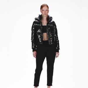 Gap Upcycled Cropped Midweight Puffer Jacket - Size Large, True Black